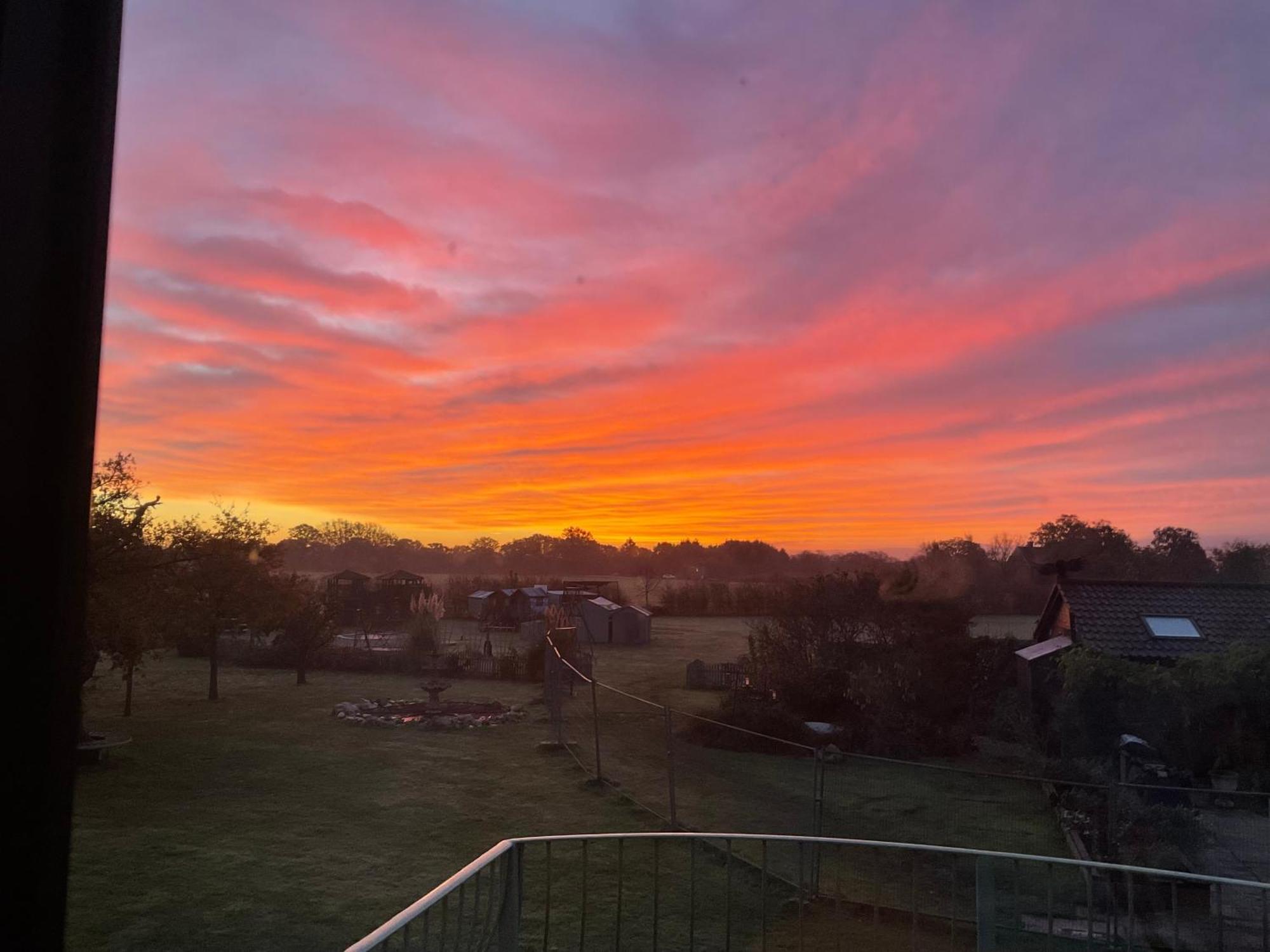 Pheasant Suites Colchester Buitenkant foto